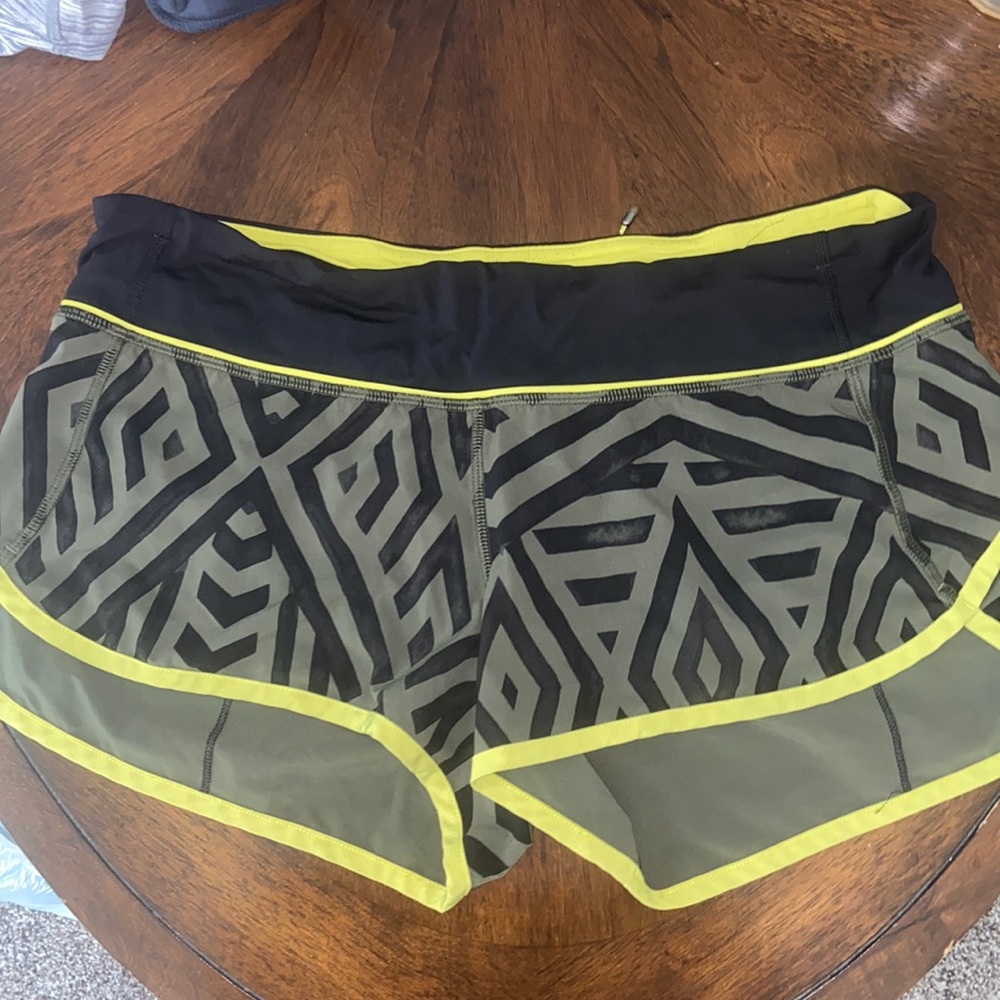 Lululemon speed up short